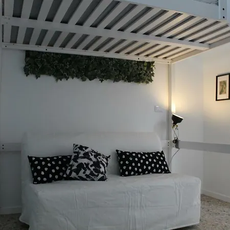 Anacreonte 7 Apartment Milan