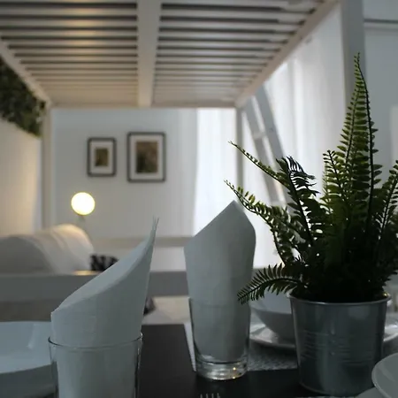 Anacreonte 7 Apartment