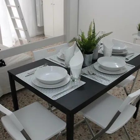 Apartment Anacreonte 7 *