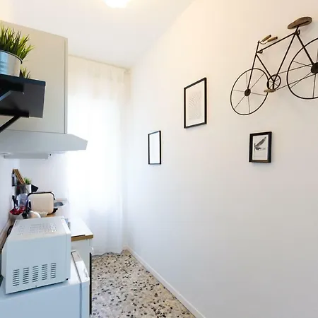 Apartment Anacreonte 7 *