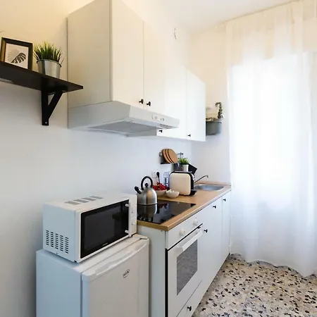 Anacreonte 7 Apartment Milan