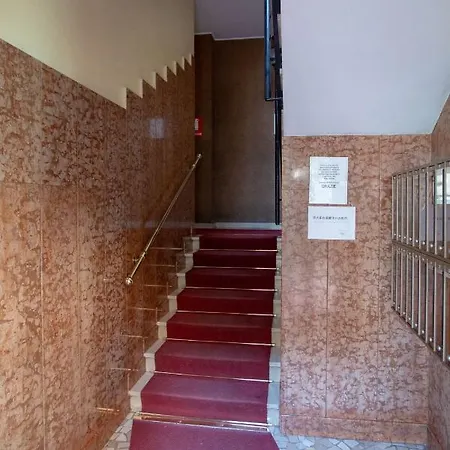 Apartment Anacreonte 7 Milan